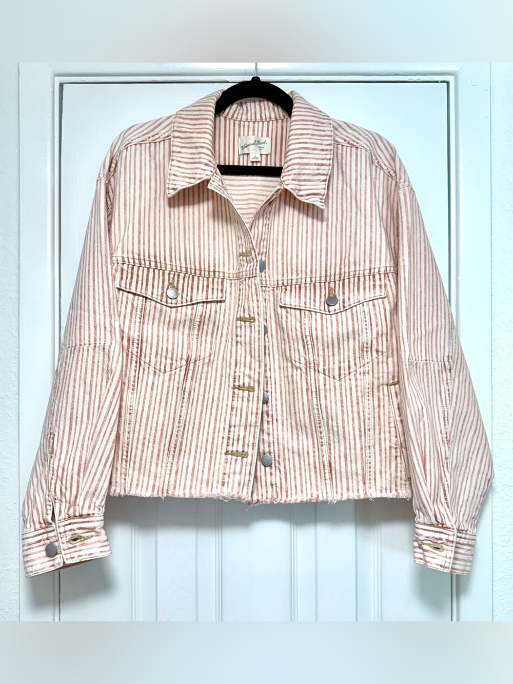 Universal Thread Striped Cropped Jean Jacket - Red & White with a patch flag